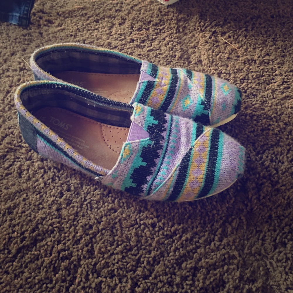 Great condition Toms